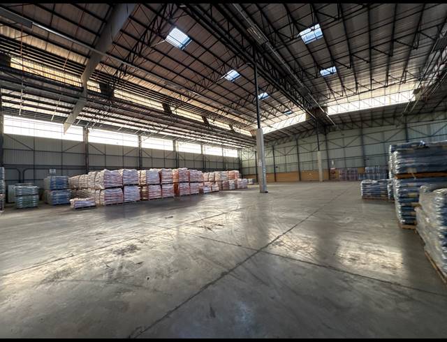 5,860M² WAREHOUSE TO LET IN GOSFORTH PARK